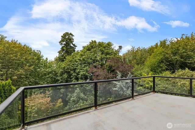27145 11th Place S, Des Moines, WA 98198