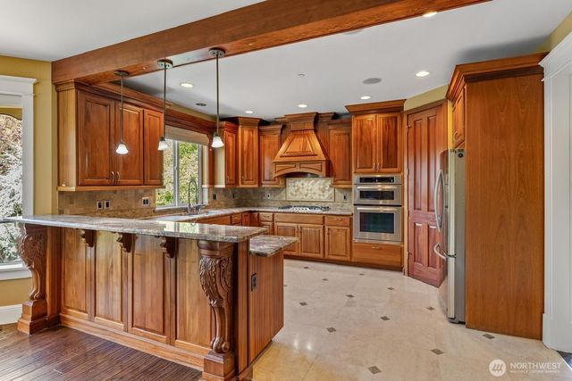27145 11th Place S, Des Moines, WA 98198
