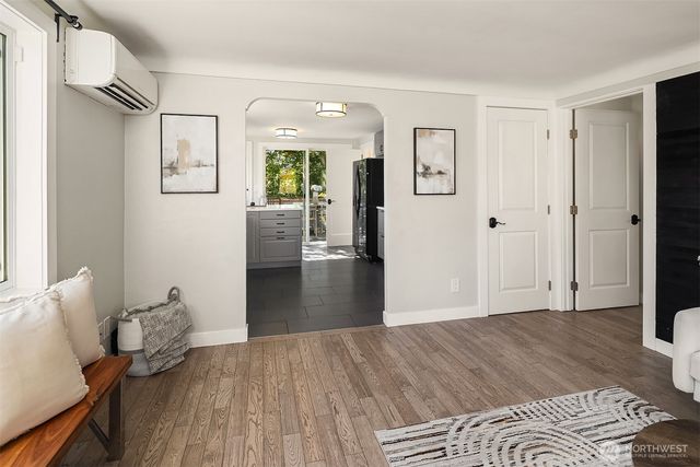 10025 Ashworth Avenue N, Seattle, WA 98133