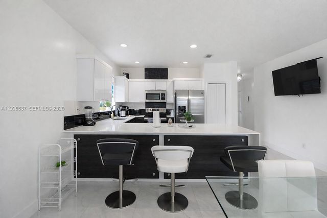 15045 SW 38th Ter, Miami, FL 33185