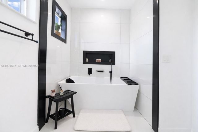 15045 SW 38th Ter, Miami, FL 33185