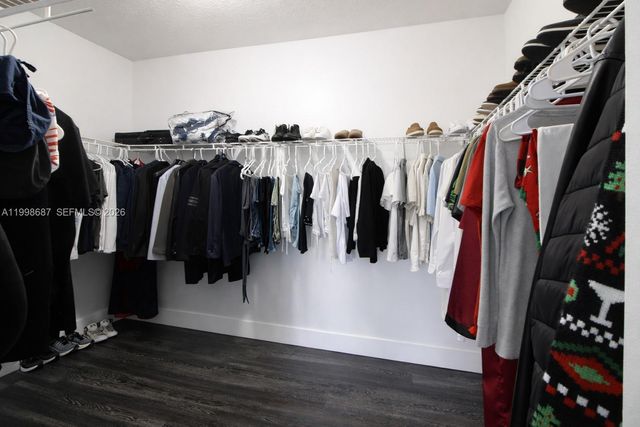 15045 SW 38th Ter, Miami, FL 33185