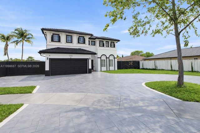 15045 SW 38th Ter, Miami, FL 33185