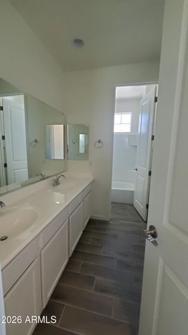 5463 S DILLON Circle, Mesa, AZ 85212