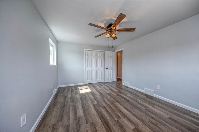 1019 Emery Dr, Baldwin Boro, PA 15227