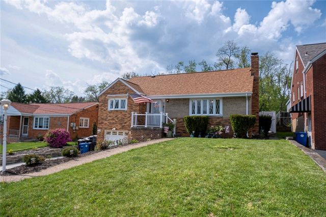 1019 Emery Dr, Baldwin Boro, PA 15227