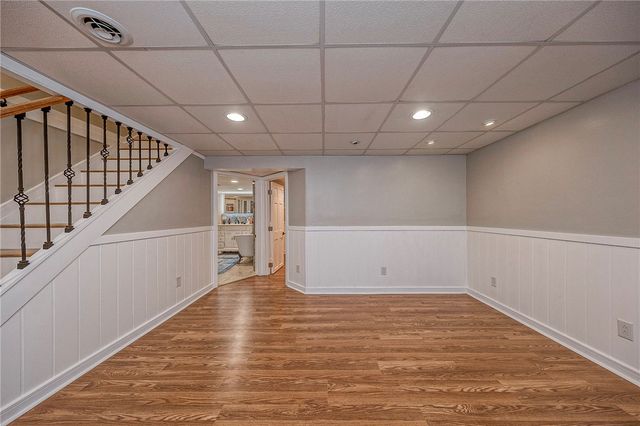 1019 Emery Dr, Baldwin Boro, PA 15227