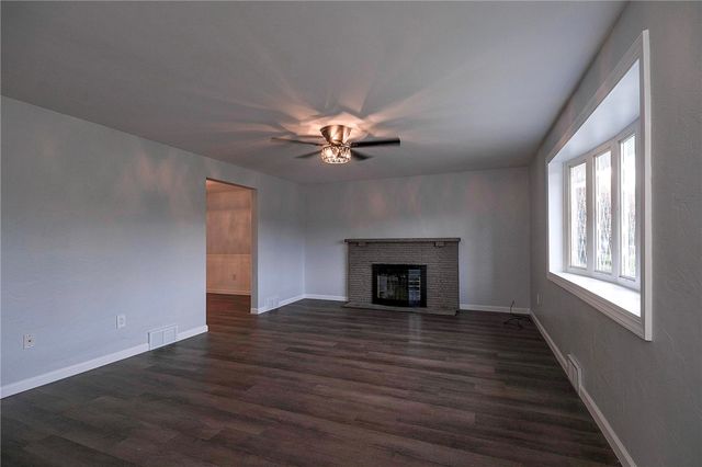 1019 Emery Dr, Baldwin Boro, PA 15227