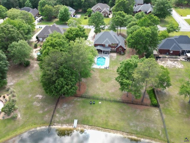 123 Glenda Drive, Bonaire, GA 31005