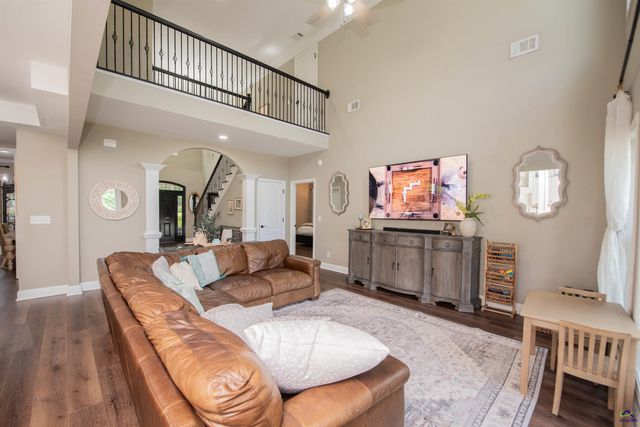 123 Glenda Drive, Bonaire, GA 31005