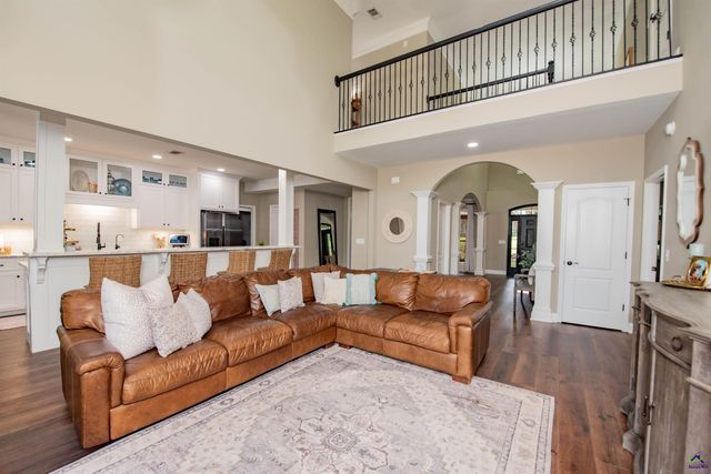 123 Glenda Drive, Bonaire, GA 31005