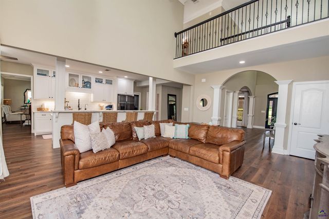 123 Glenda Drive, Bonaire, GA 31005