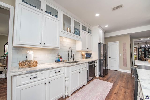 123 Glenda Drive, Bonaire, GA 31005