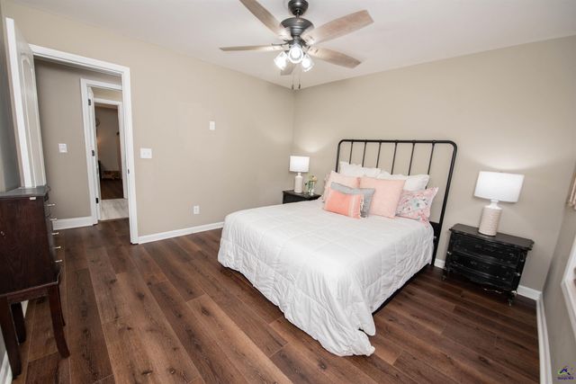 123 Glenda Drive, Bonaire, GA 31005