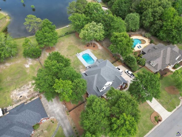123 Glenda Drive, Bonaire, GA 31005