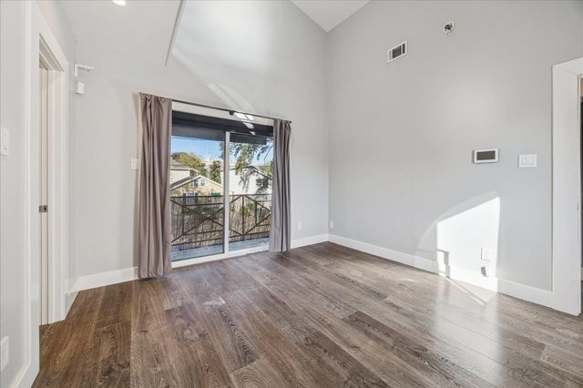 1919 Missouri Street, Houston, TX 77019