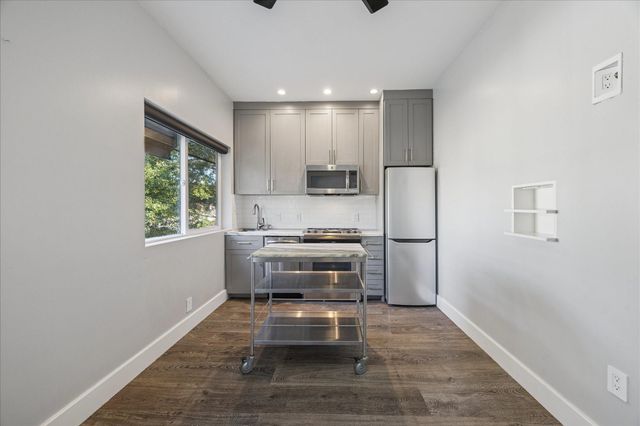 1919 Missouri Street, Houston, TX 77019