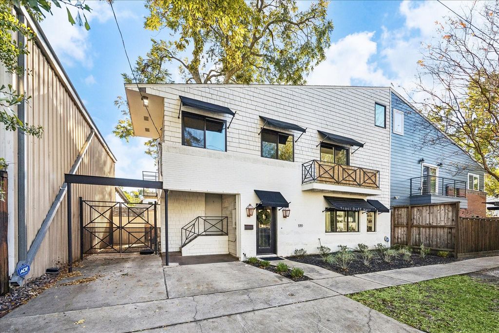 1919 Missouri Street, Houston, TX 77019