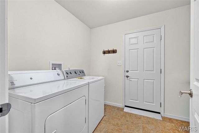 1093 Renfrew Lane, O'fallon, MO 63366