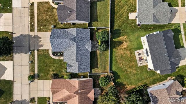 1093 Renfrew Lane, O'fallon, MO 63366