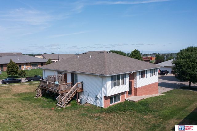 8601 & 8605 Delphinium Lane, Lincoln, NE 68505