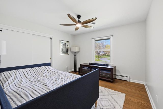 1565 Green Valley BOULEVARD, Brookfield, WI 53045
