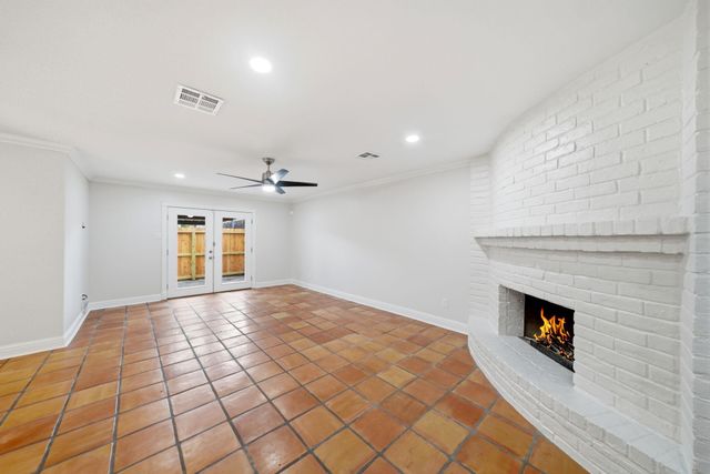 14706 Perthshire Road G, Houston, TX 77079