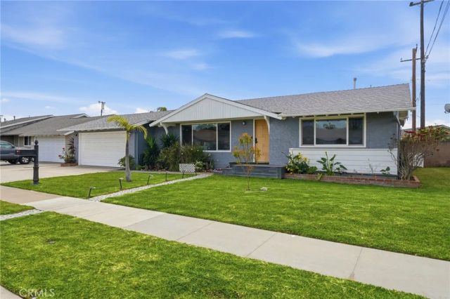2858 W Keys, Anaheim, CA 92804