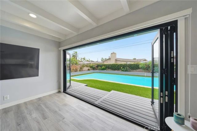 2858 W Keys, Anaheim, CA 92804