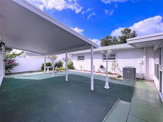 39350 5TH AVENUE, Zephyrhills, FL 33542