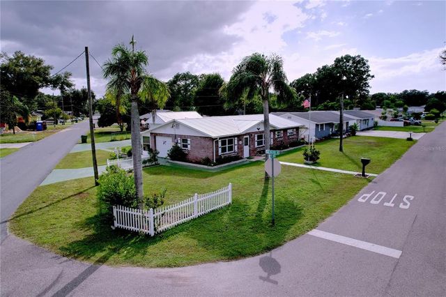39350 5TH AVENUE, Zephyrhills, FL 33542