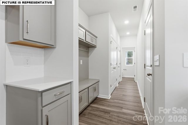 4628 Lakeview Road 5, Charlotte, NC 28216