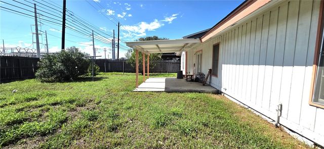 5813 Woodhaven Dr, Corpus Christi, TX 78412