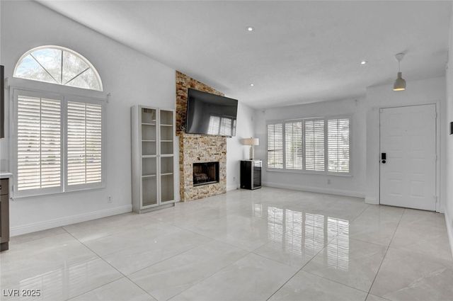 9028 Cypress Point Way, Las Vegas, NV 89117