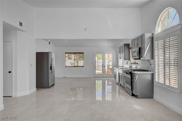 9028 Cypress Point Way, Las Vegas, NV 89117