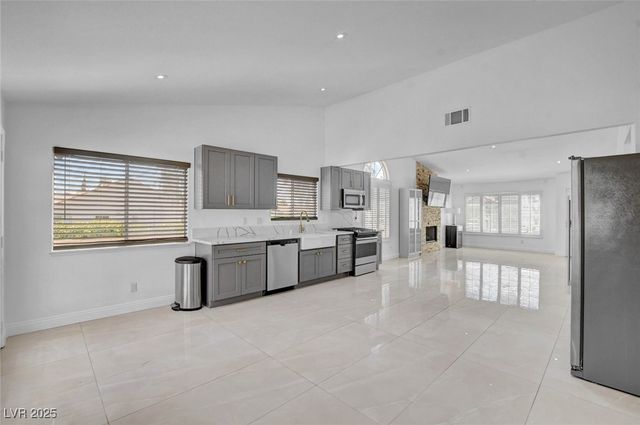 9028 Cypress Point Way, Las Vegas, NV 89117