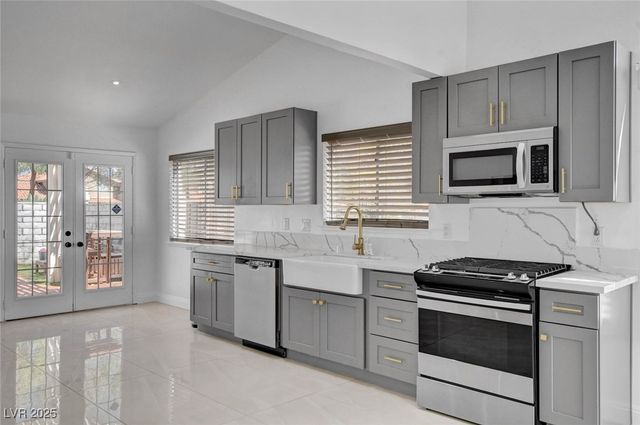 9028 Cypress Point Way, Las Vegas, NV 89117