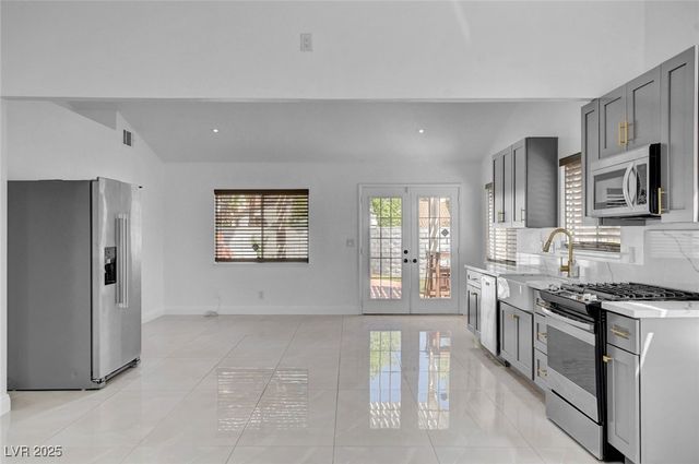 9028 Cypress Point Way, Las Vegas, NV 89117