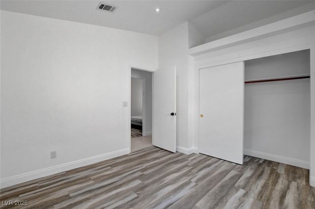 9028 Cypress Point Way, Las Vegas, NV 89117