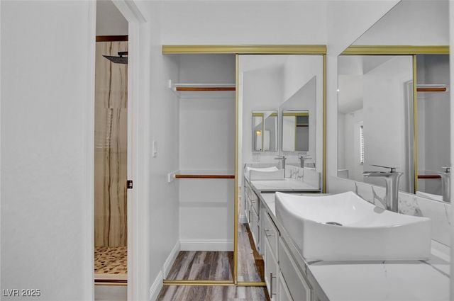 9028 Cypress Point Way, Las Vegas, NV 89117