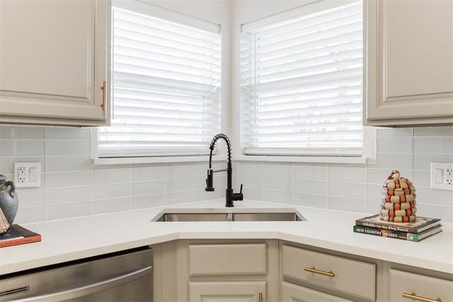 12213 Greystone Terrace, Oklahoma City, OK 73120