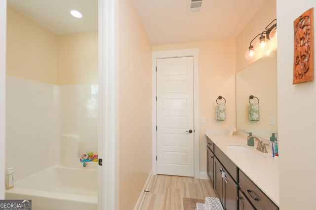 275 Graceton Farms Drive, Senoia, GA 30276