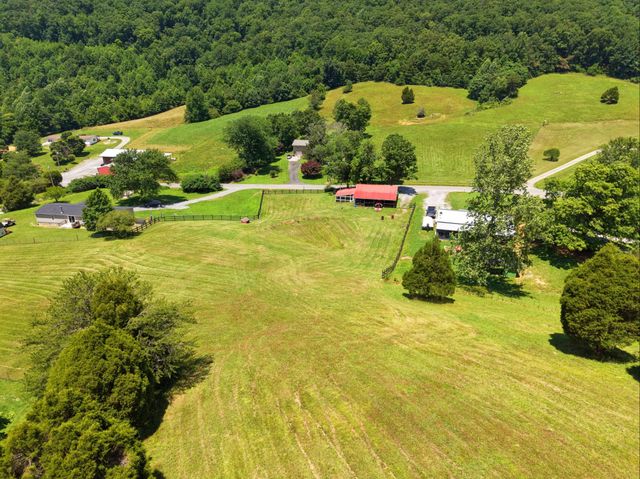 1319 Ideal Valley Road, Spring City, TN 37381