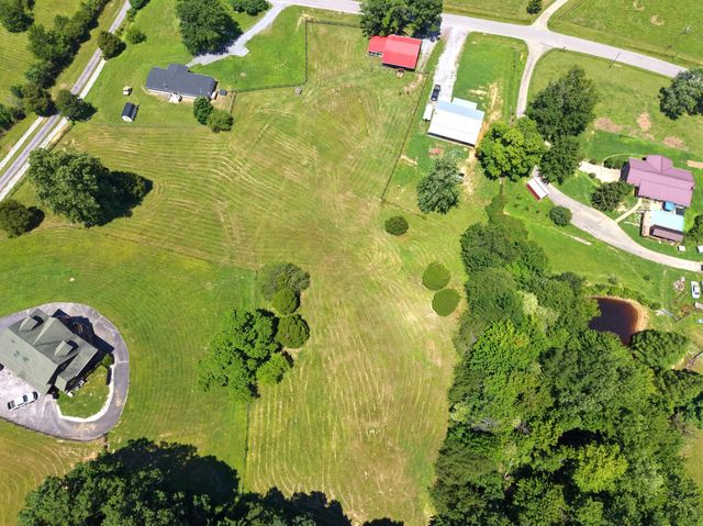 1319 Ideal Valley Road, Spring City, TN 37381