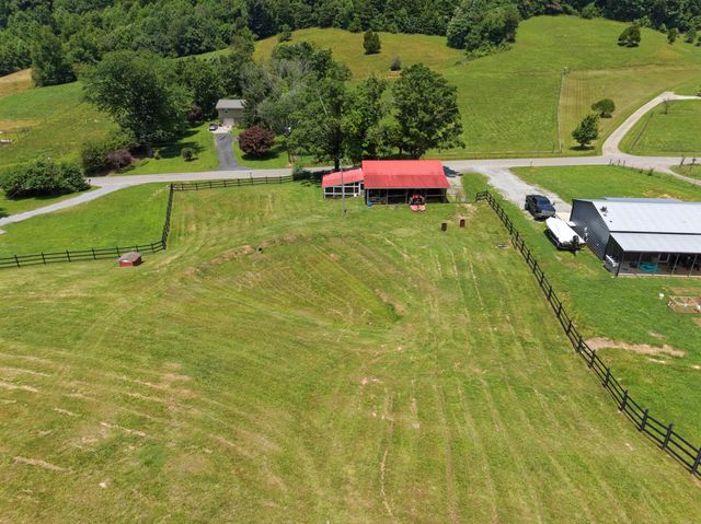 1319 Ideal Valley Road, Spring City, TN 37381