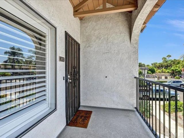 202 Candice Place, Vista, CA 92083