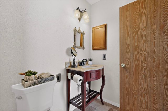 4892 Turquoise Drive NE, Rio Rancho, NM 87124