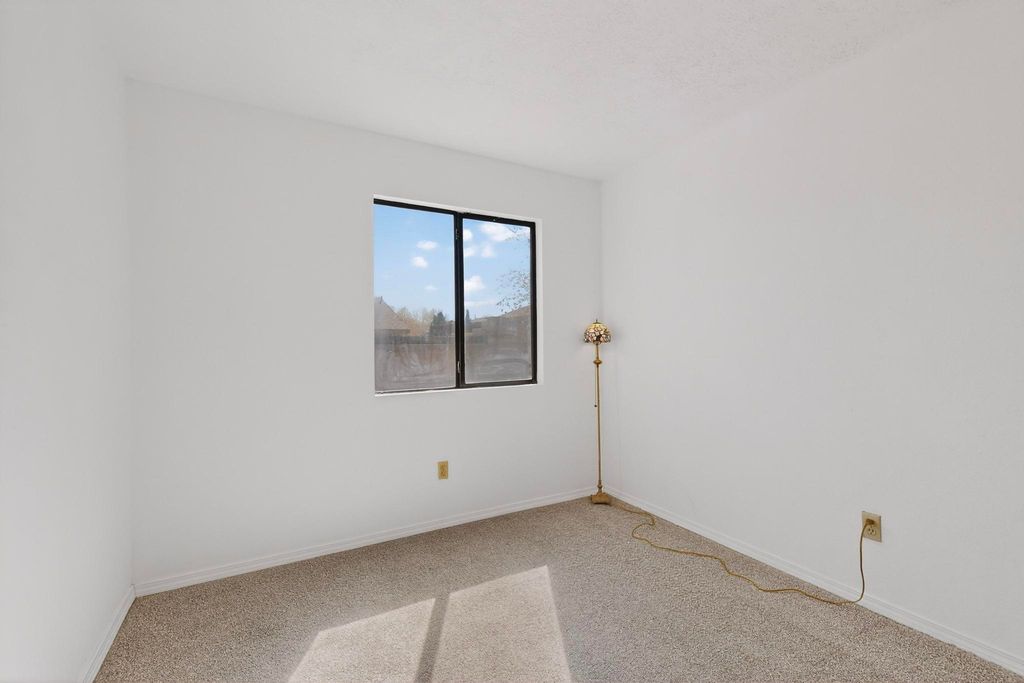 Image 24 of property listing at 4892 Turquoise Drive NE, Rio Rancho, NM 87124