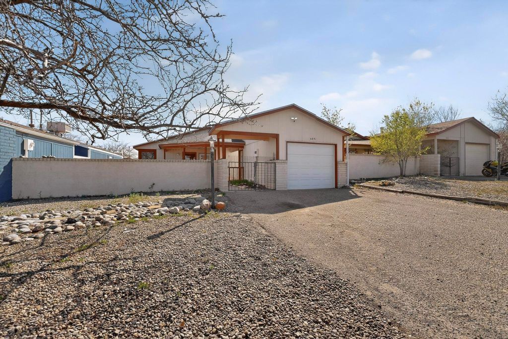 Image 36 of property listing at 4892 Turquoise Drive NE, Rio Rancho, NM 87124