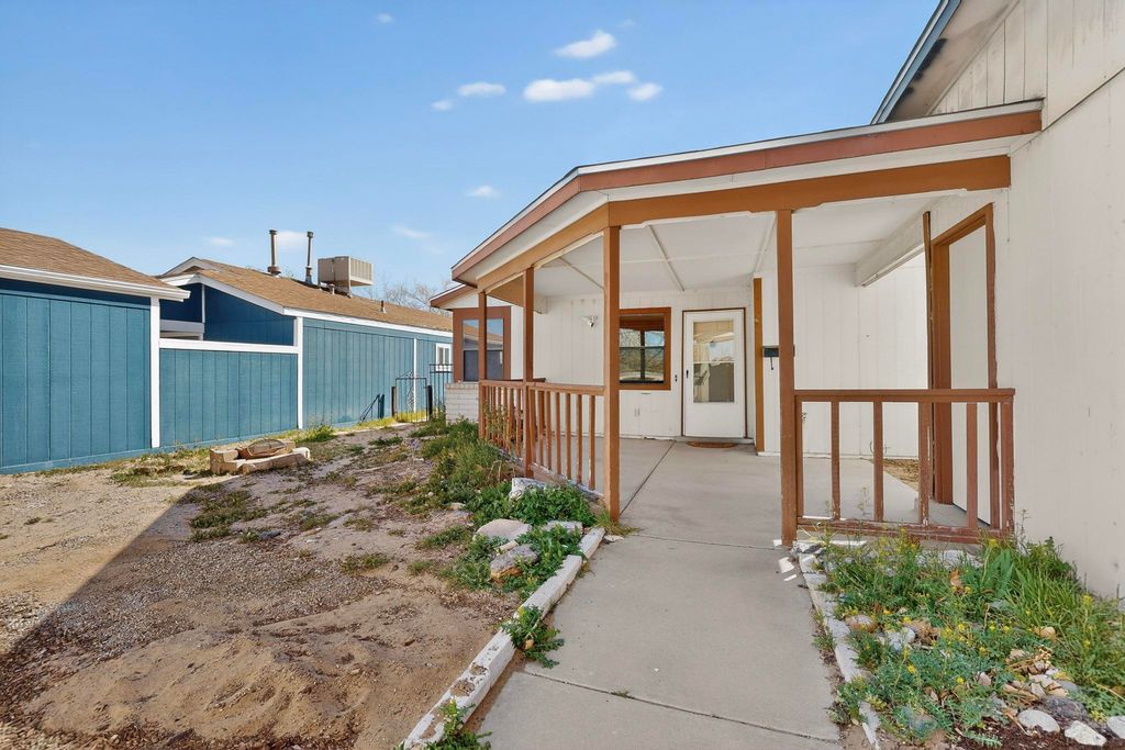 Image 39 of property listing at 4892 Turquoise Drive NE, Rio Rancho, NM 87124